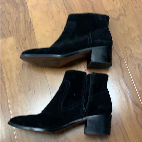 ❌SOLD BCBG GENERATION BLACK SUEDE Boots 9.5 - Picture 2 of 8